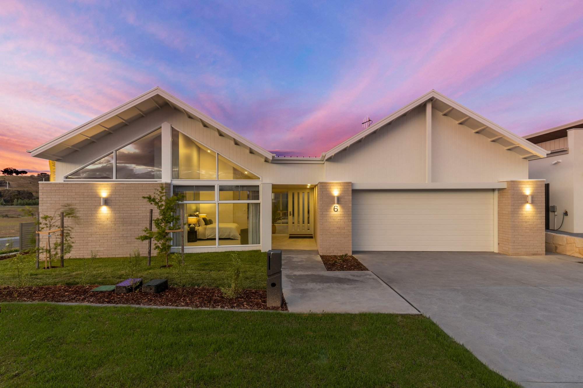 01-web-or-mls-6 Trenerry Cres-enhanced 3