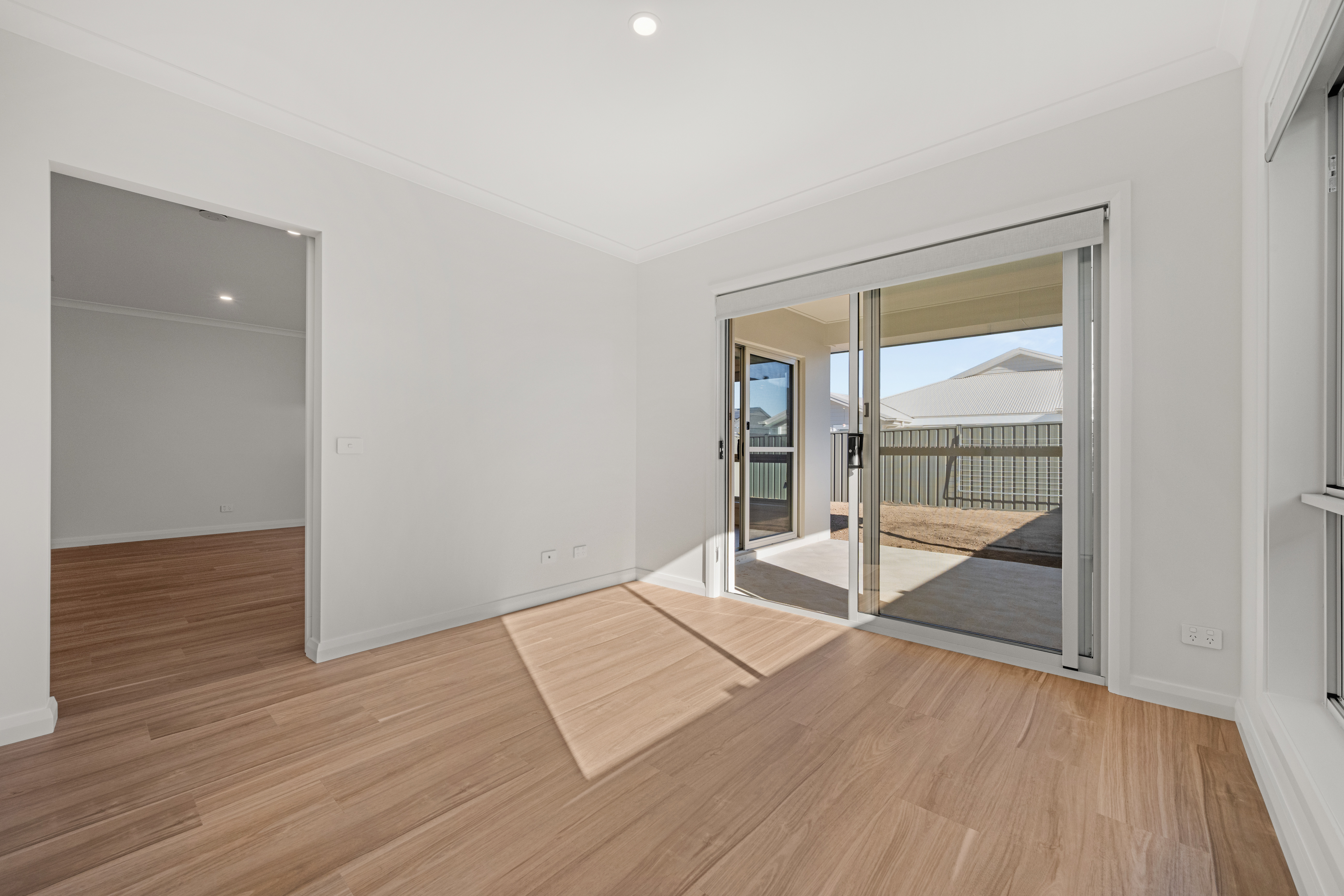 3 Mowenbah Cres, Googong NSW-016