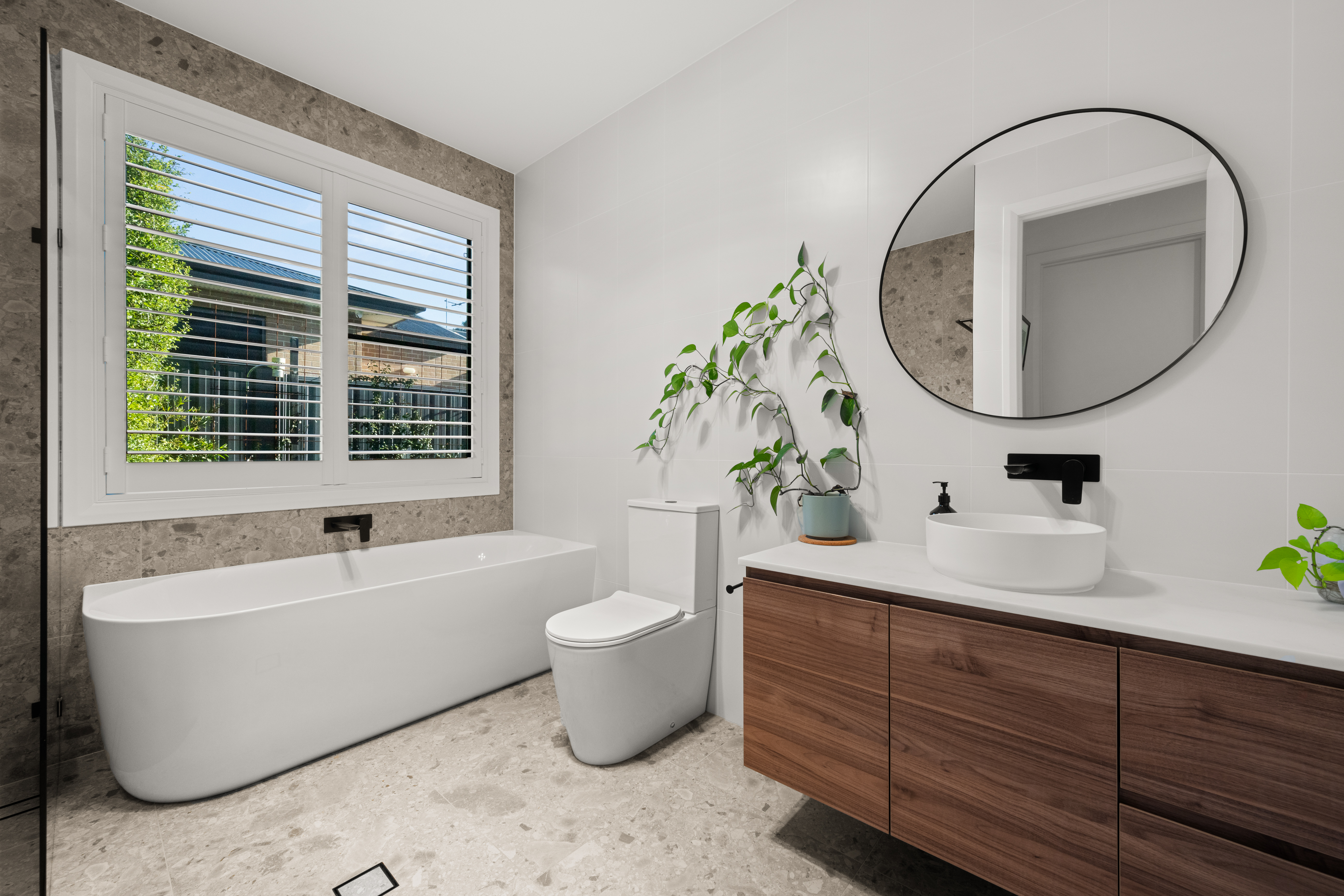 7 Hellyer Street, Holder ACT-006
