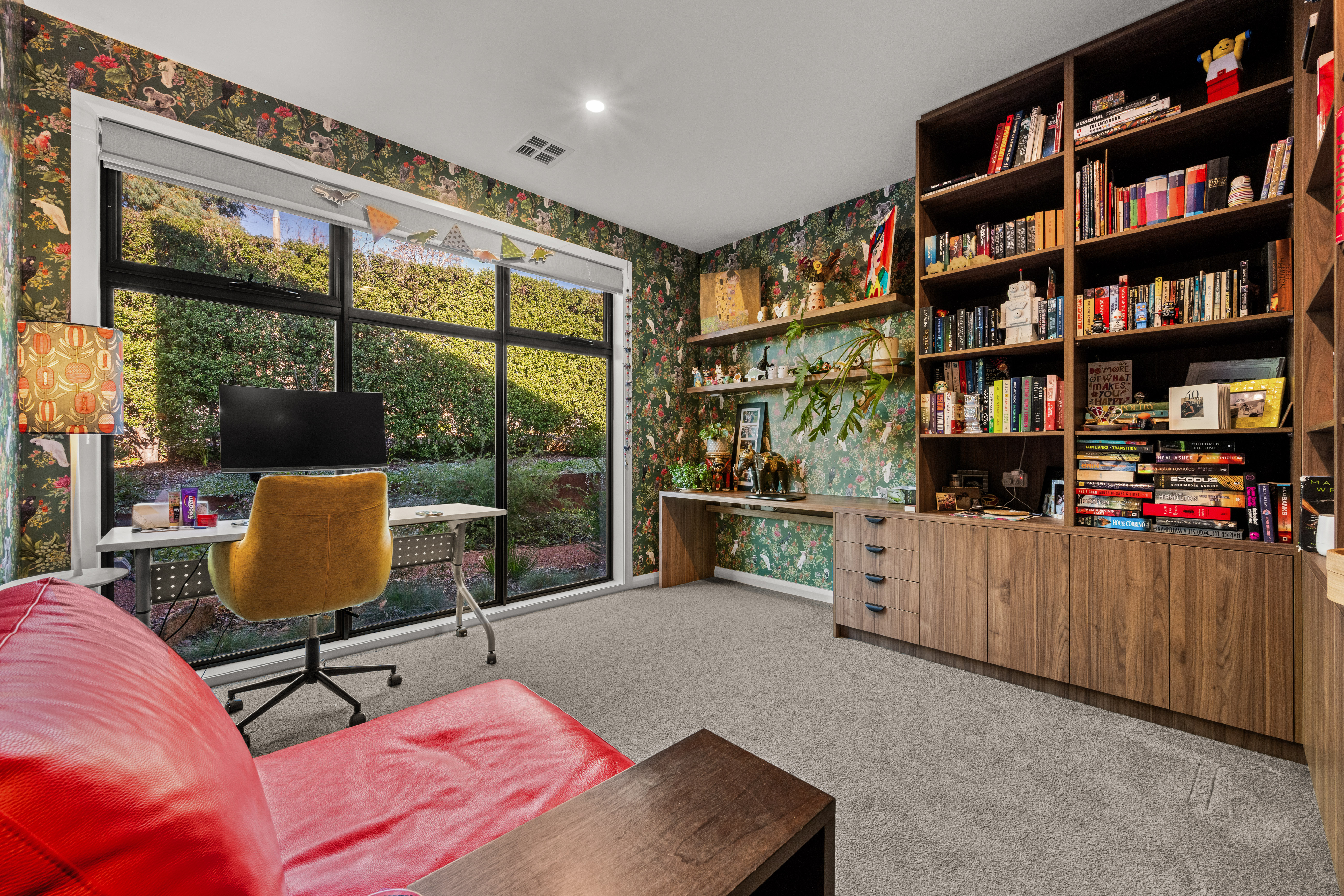 7 Hellyer Street, Holder ACT-009