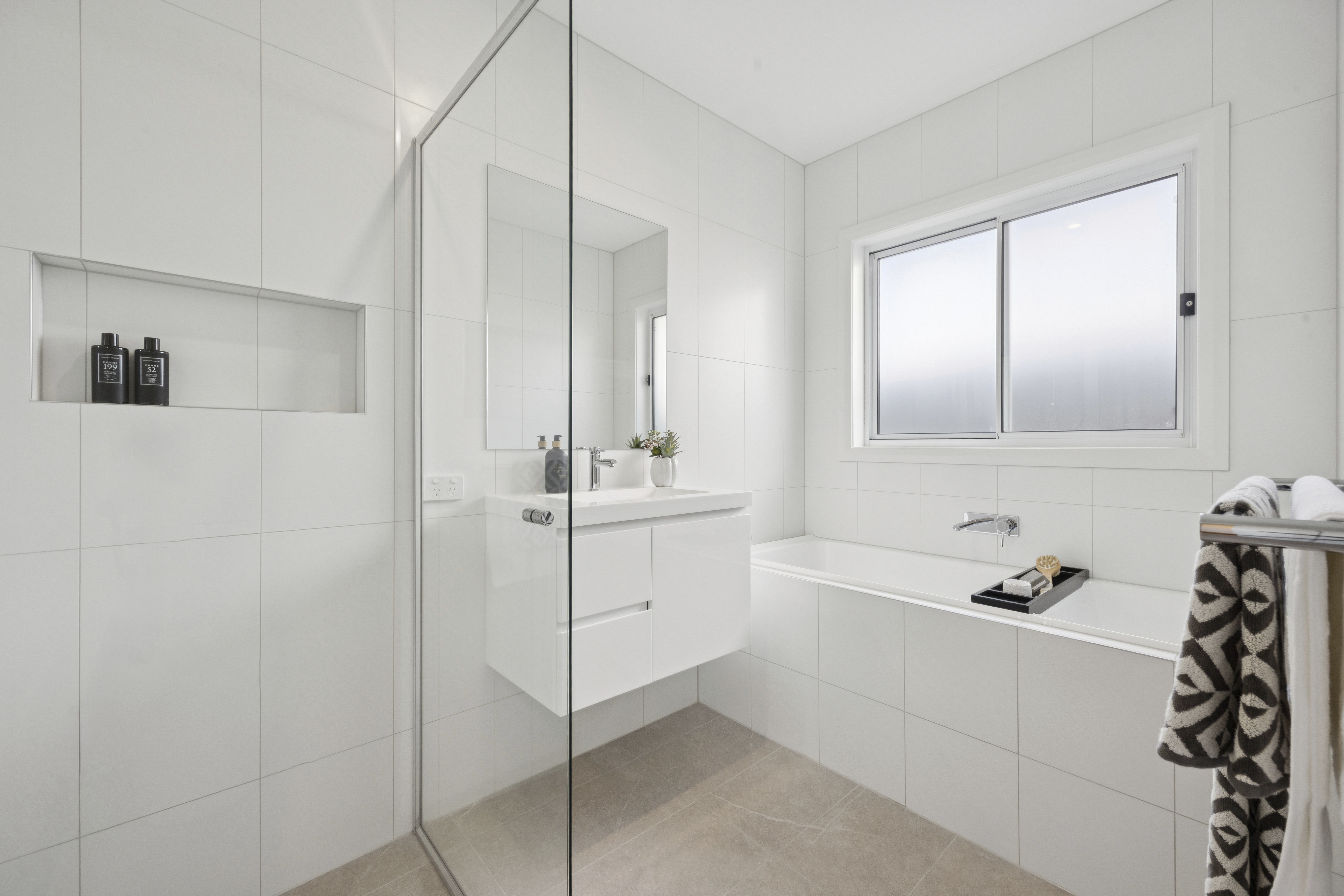 037_Open2view_ID966544-22_Cunningdroo_Street