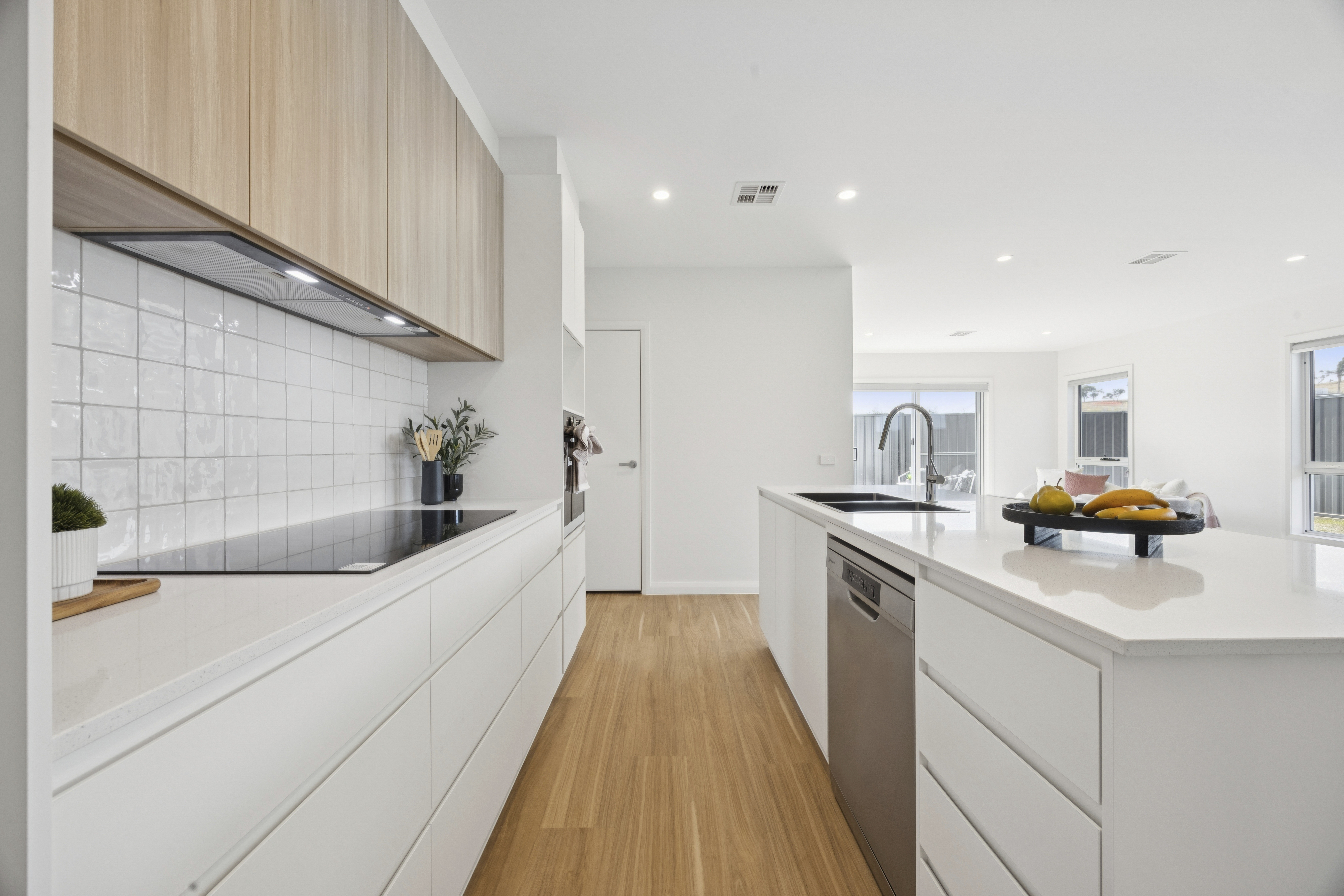 059_Open2view_ID966544-22_Cunningdroo_Street