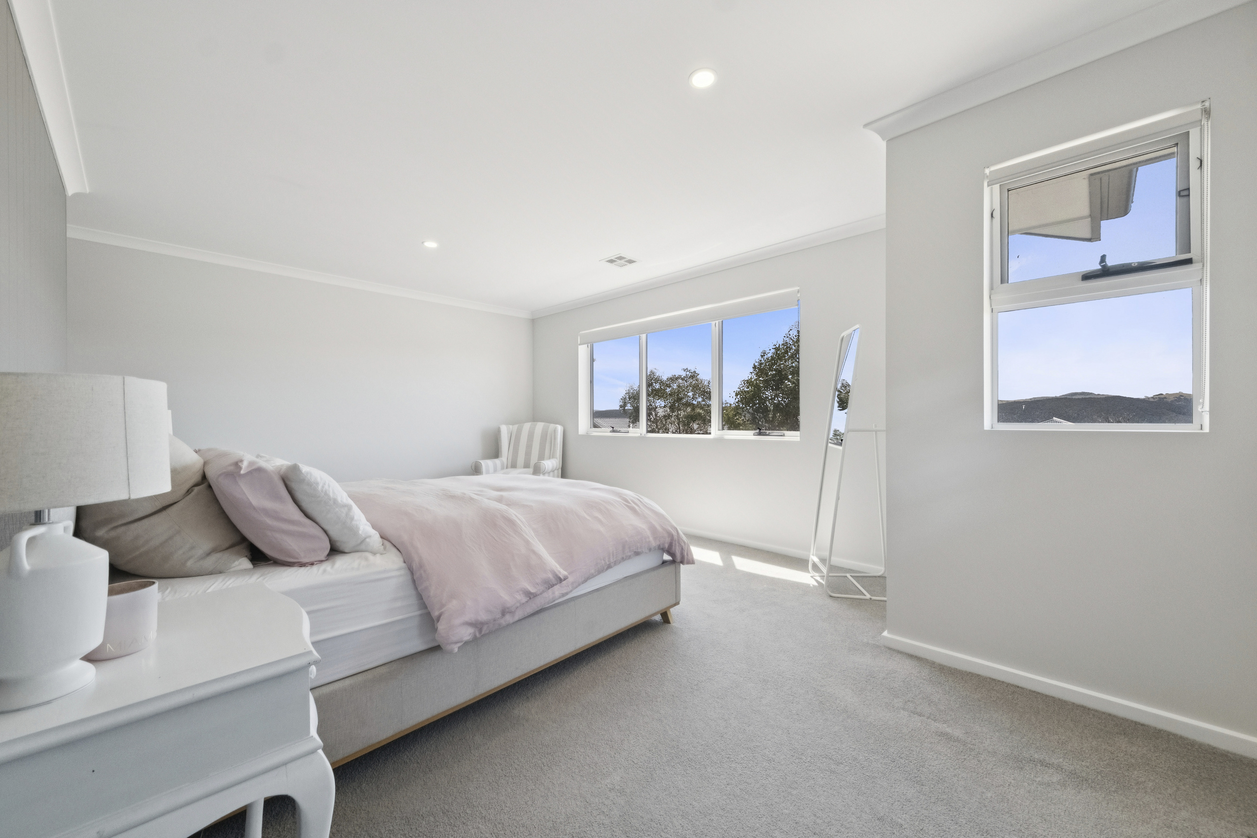 018_Open2view_ID984123-22_Garraway_Crescent