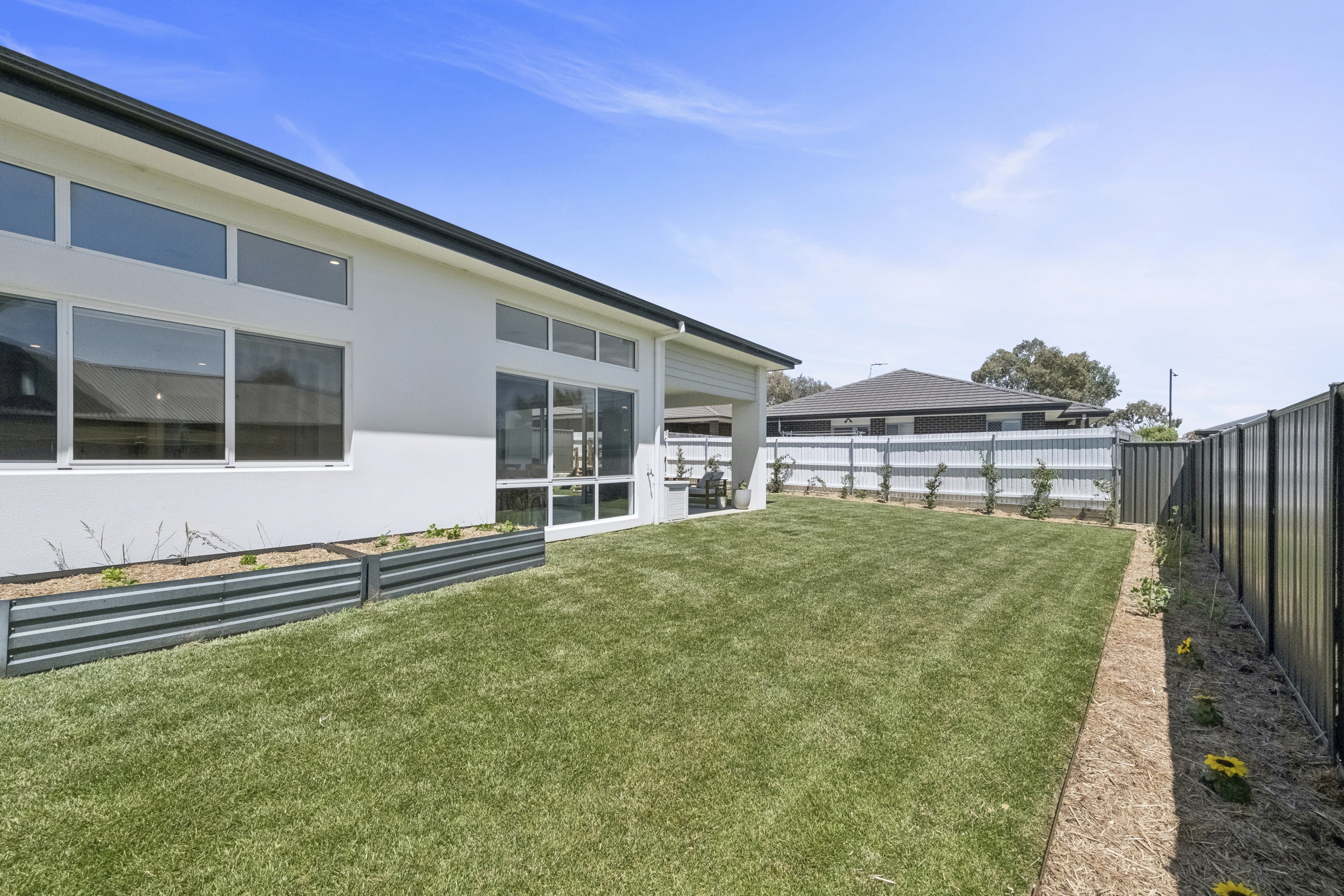 033_Open2view_ID984123-22_Garraway_Crescent