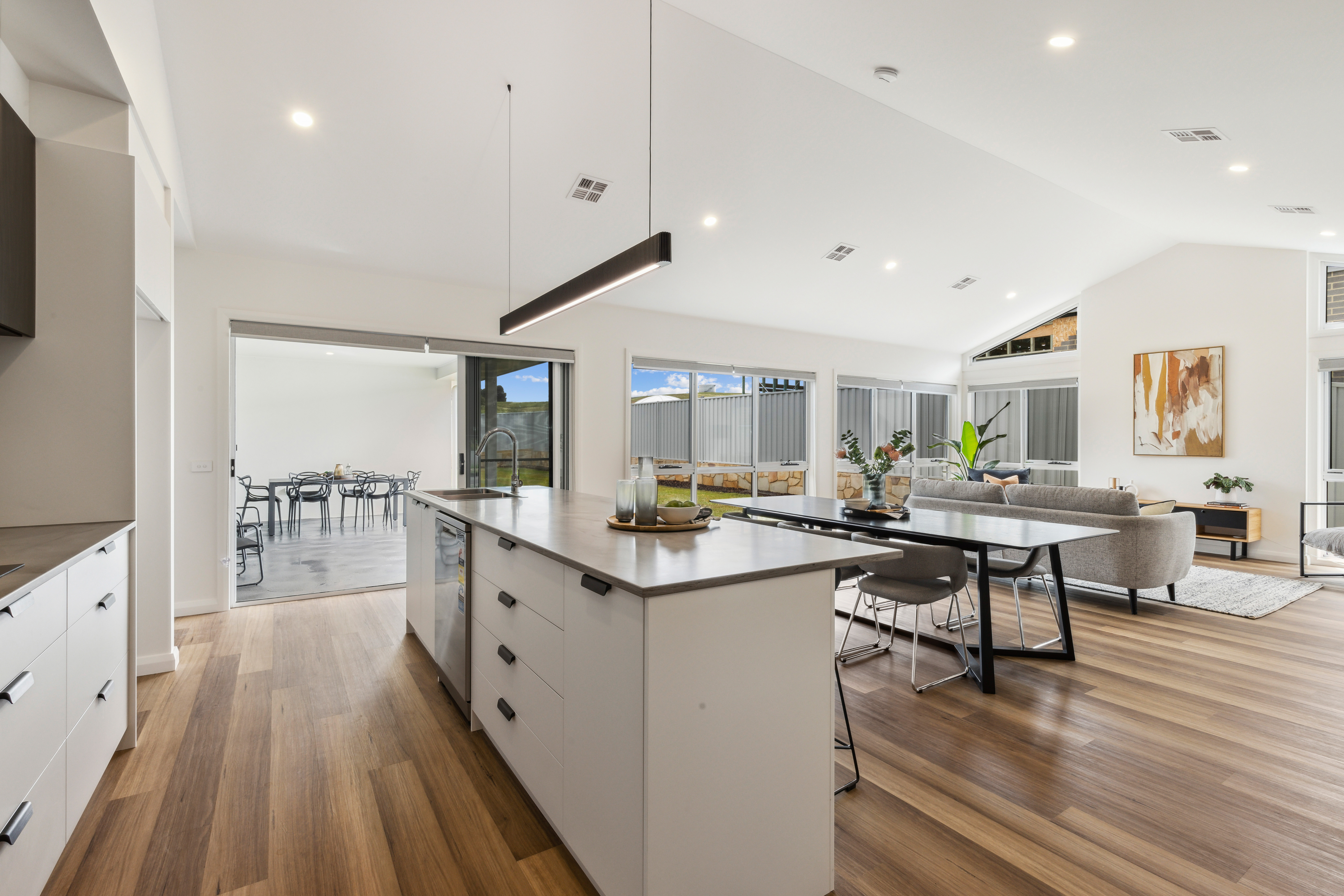 19-print-16-Nelson-Tce-19