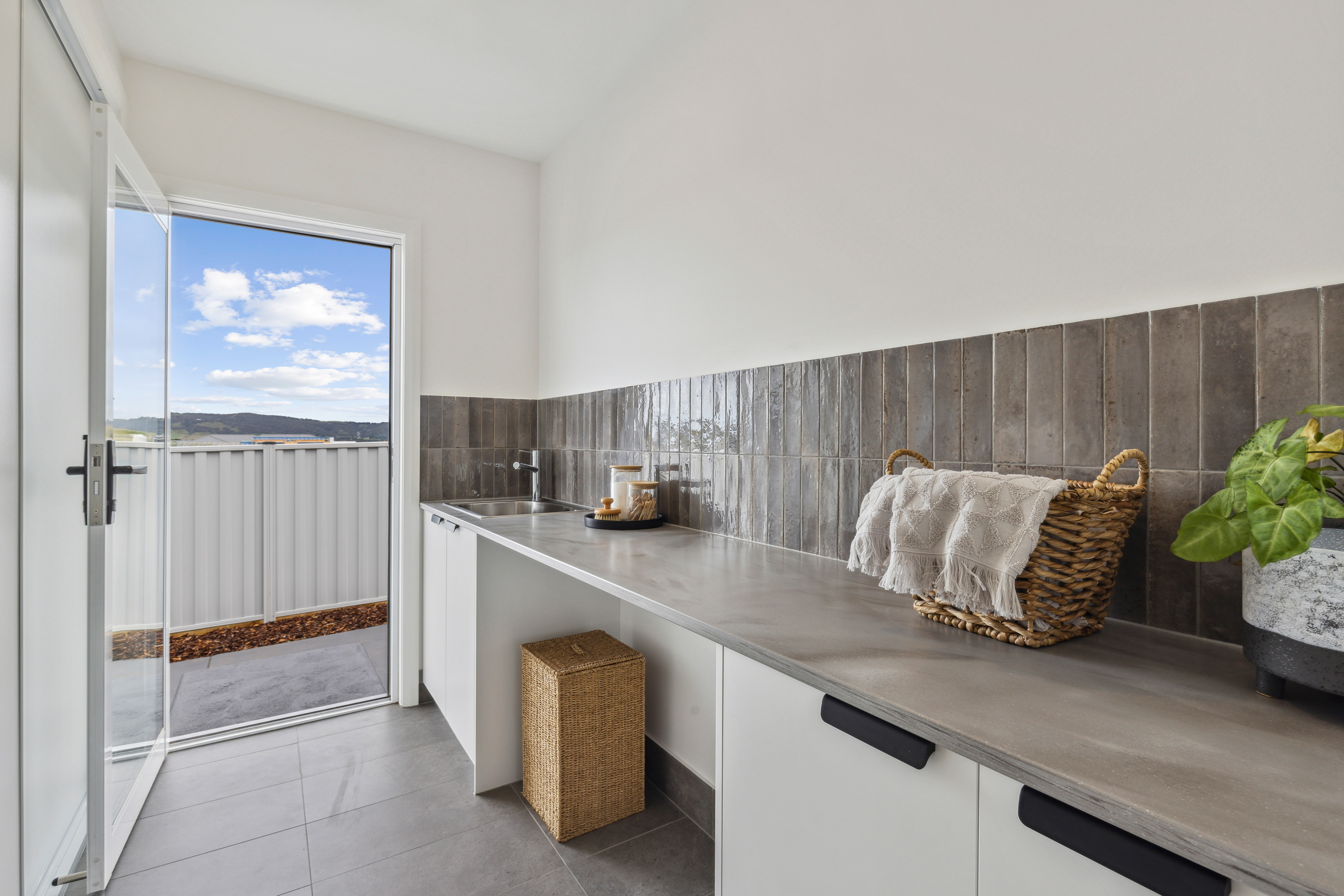 23-print-16-Nelson-Tce-23