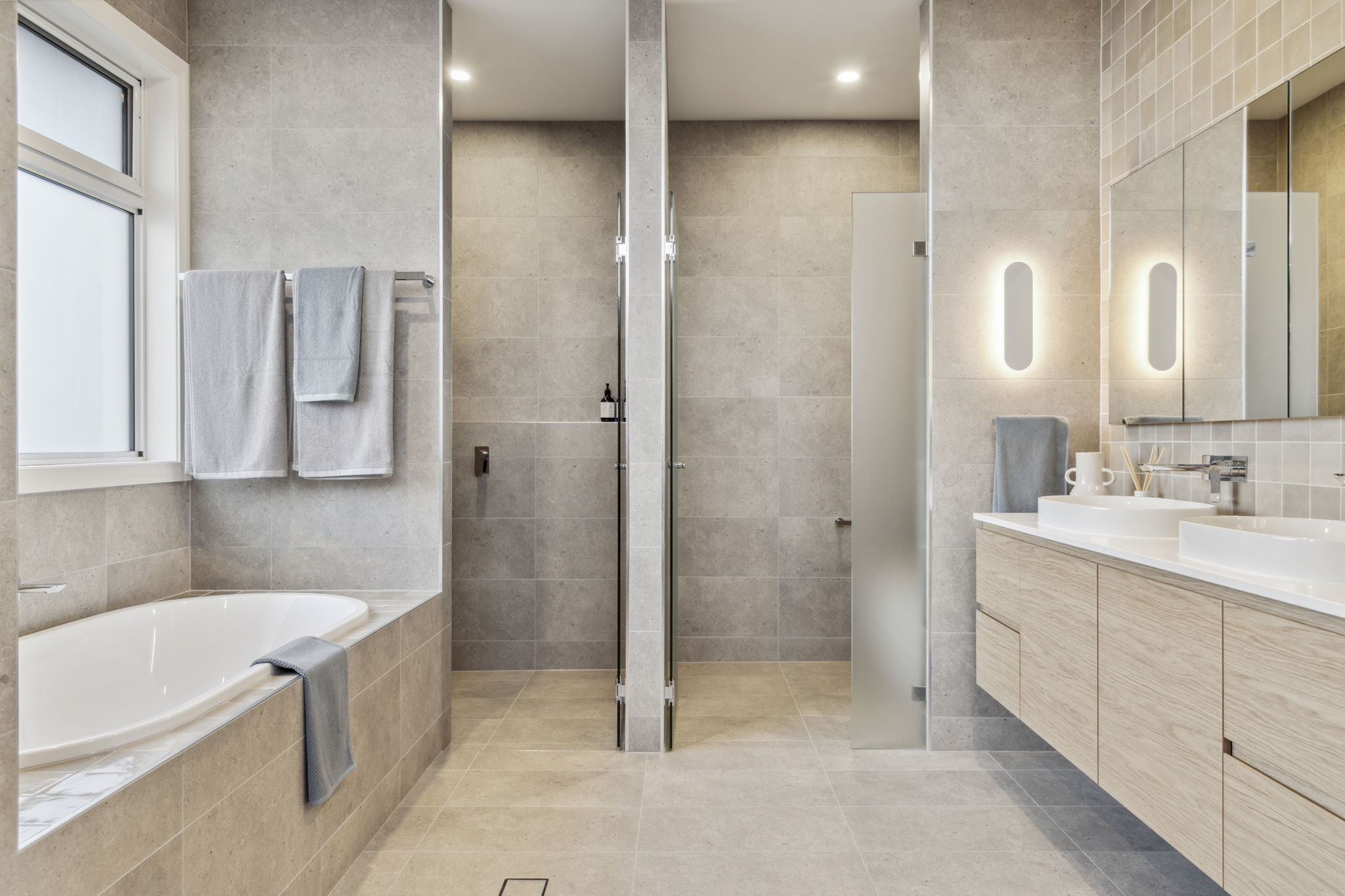 28-web-or-mls-6 Trenerry Cres 23